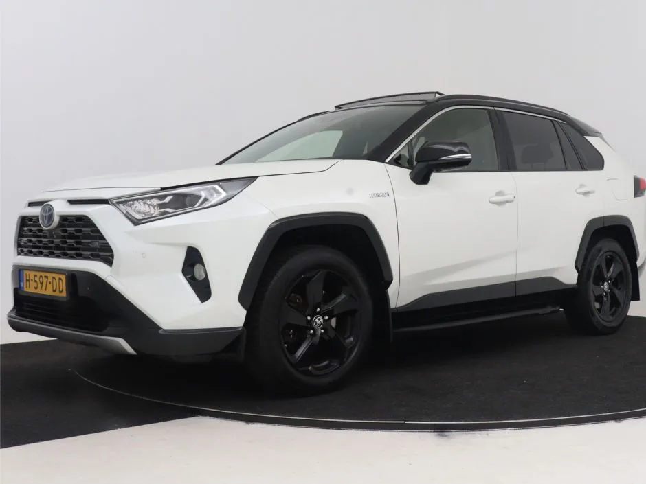 Toyota RAV4 (2020) — foto 1