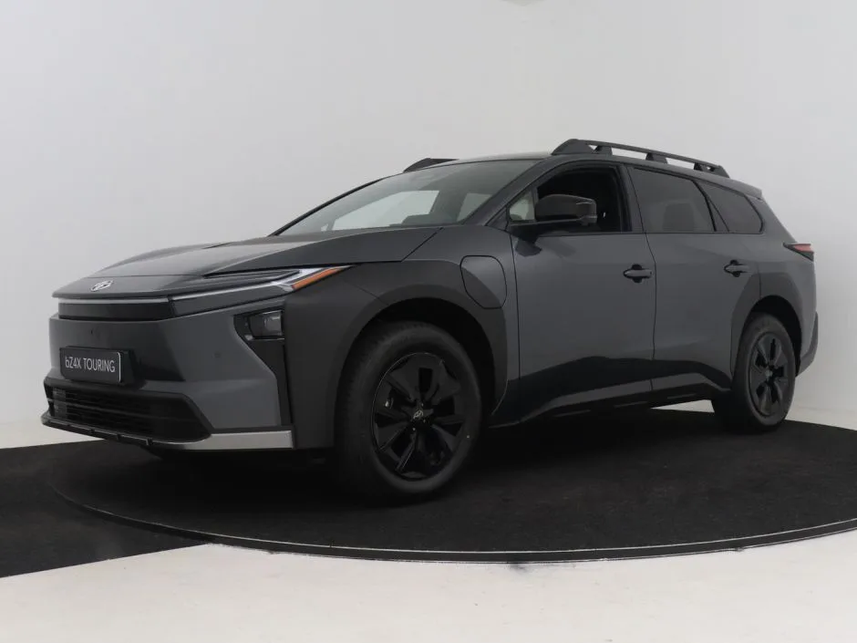 Toyota bZ4X (2026) — foto 1