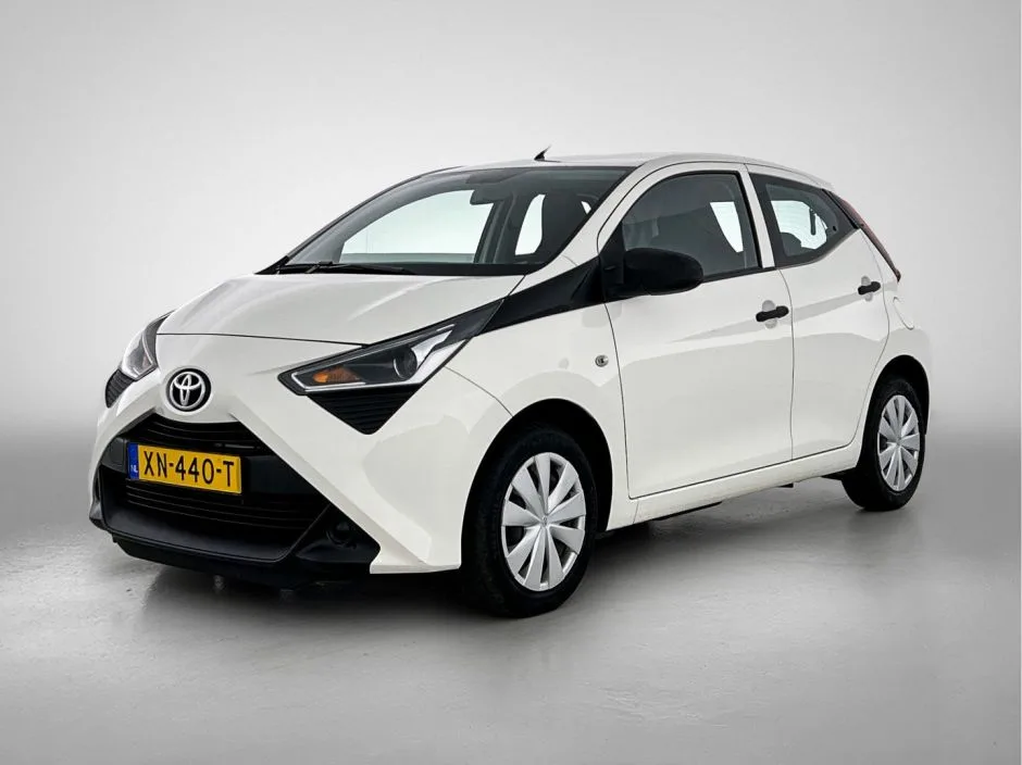 Toyota Aygo (2019) — foto 1