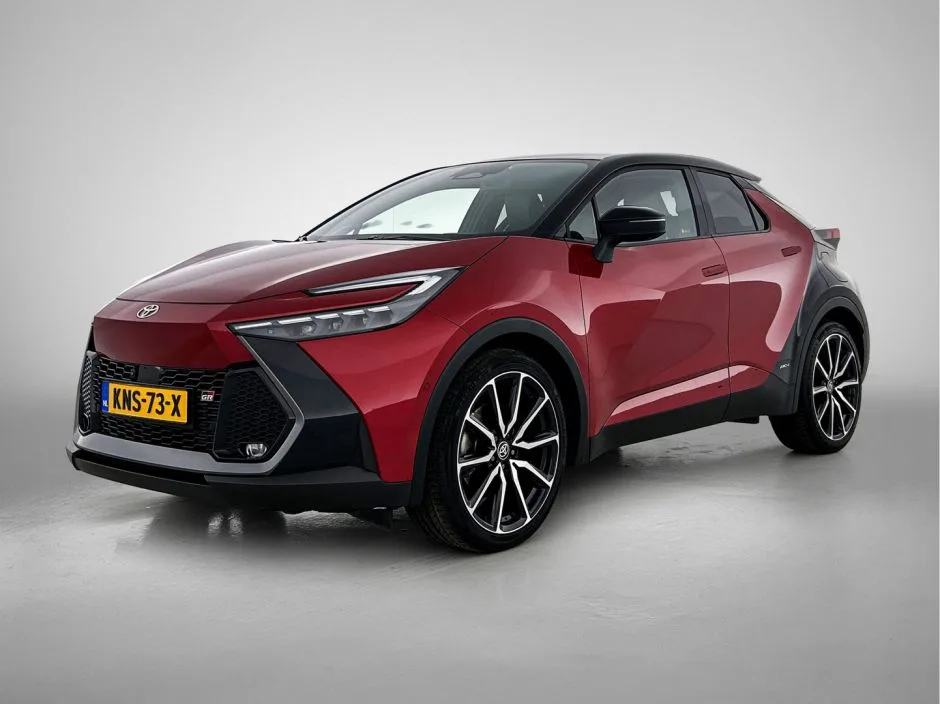Toyota C-HR (2024) — foto 1