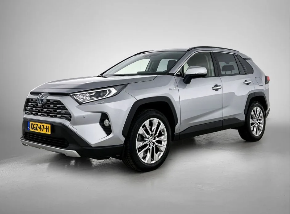 Toyota RAV4 (2021) — foto 1