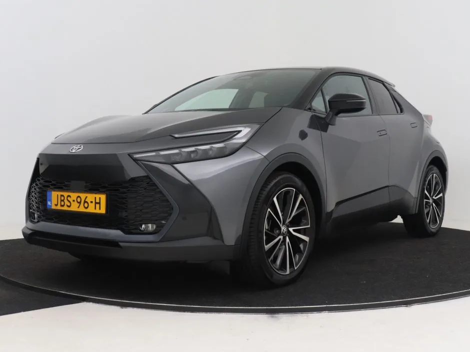 Toyota C-HR (2025) — foto 1