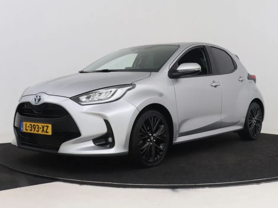 Toyota Yaris (2021) — foto 1
