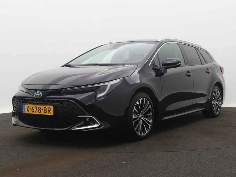 Toyota Corolla_Touring_Sports (2023) — foto 1