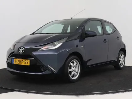 Toyota Aygo (2015) — foto 1