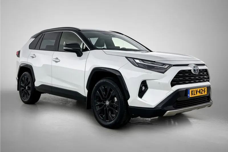 Toyota RAV4 (2023)