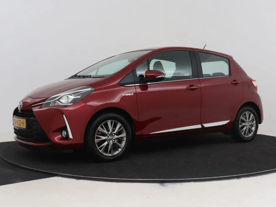 Toyota Yaris (2018) — foto 1