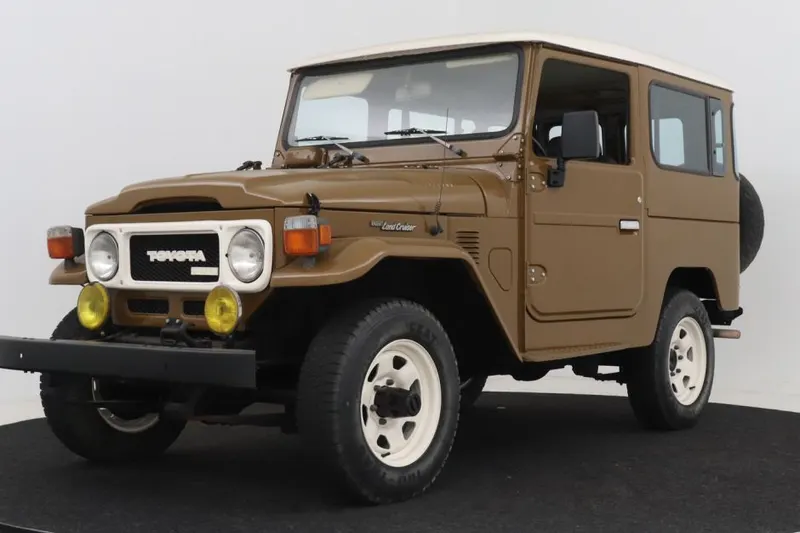 Toyota Land_Cruiser (1982)