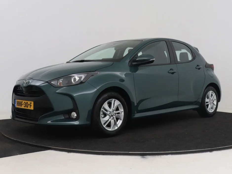 Toyota Yaris (2025) — foto 1