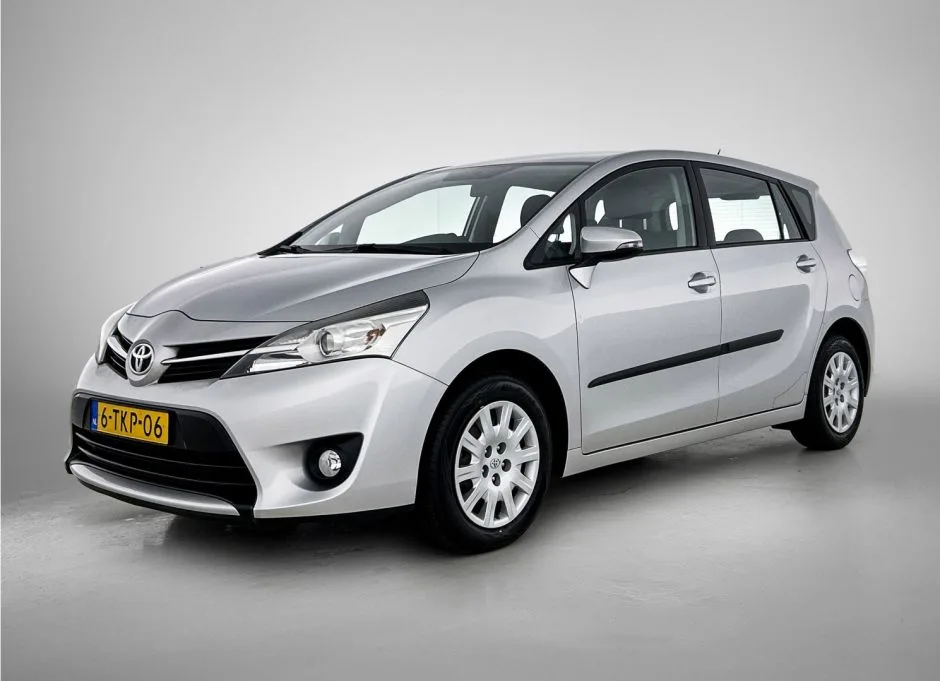 Toyota Verso (2014) — foto 1