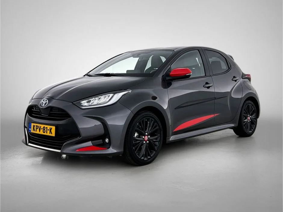 Toyota Yaris (2021) — foto 1
