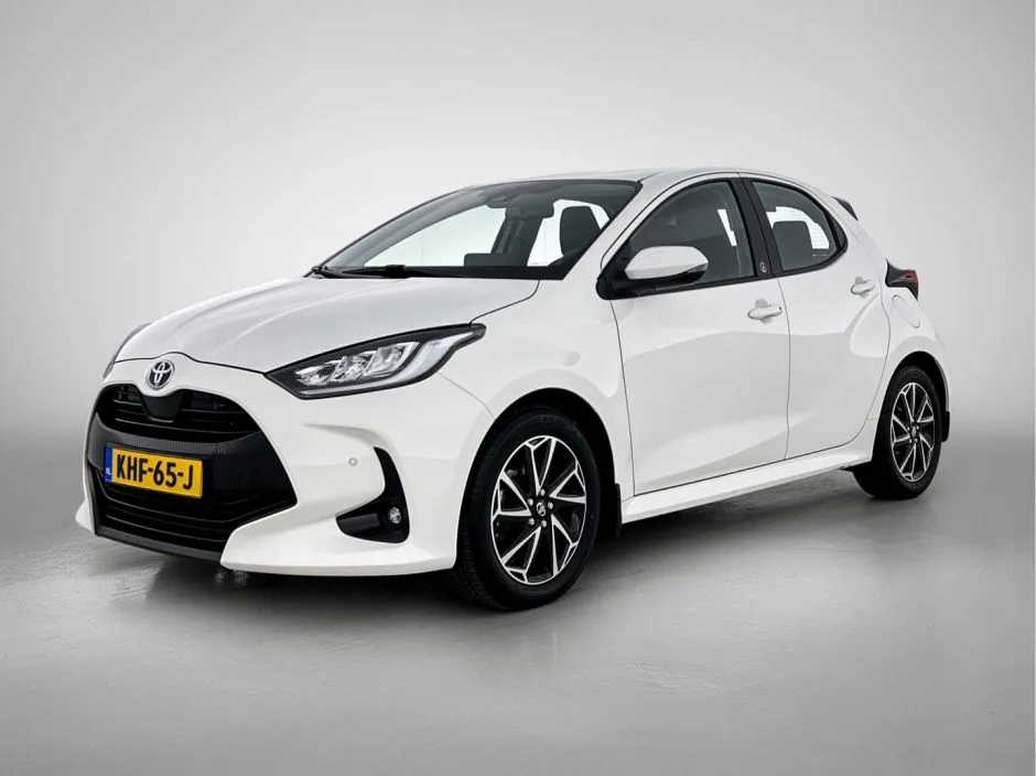 Toyota Yaris (2022) — foto 1