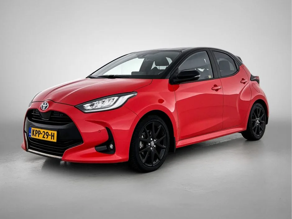 Toyota Yaris (2022) — foto 1