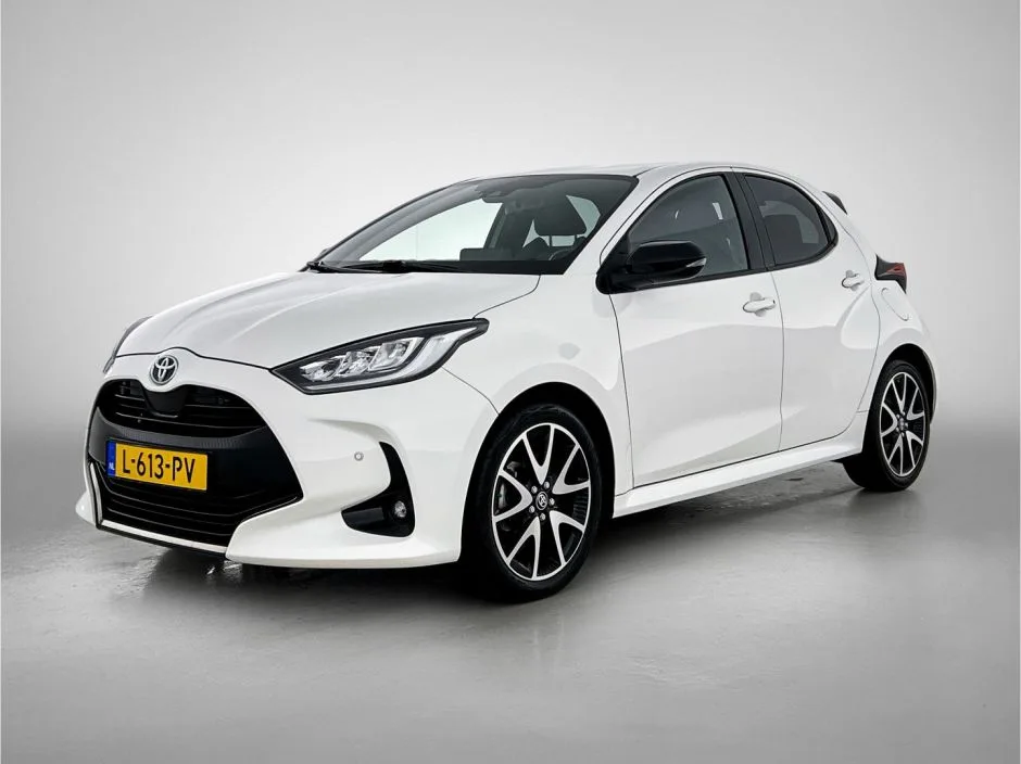 Toyota Yaris (2021) — foto 1