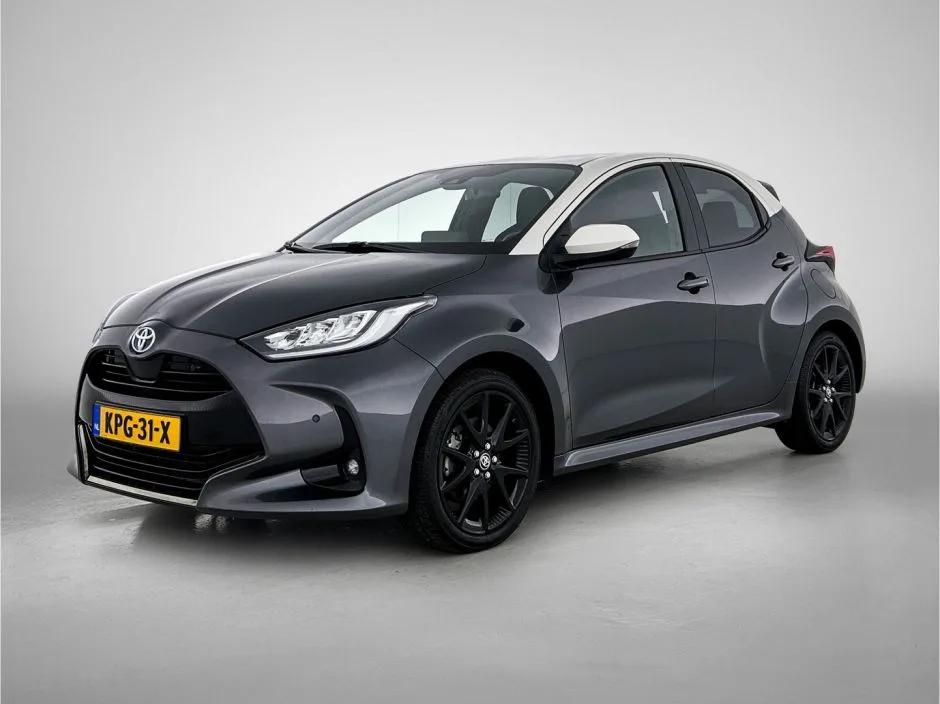Toyota Yaris (2022) — foto 1