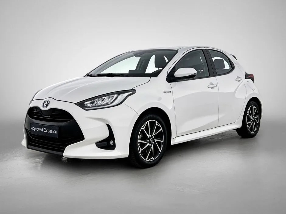 Toyota Yaris (2023) — foto 1