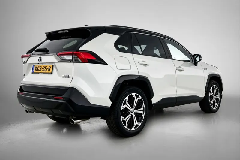 Toyota RAV4 (2021)