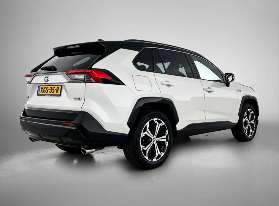 Toyota RAV4 (2021) — foto 1
