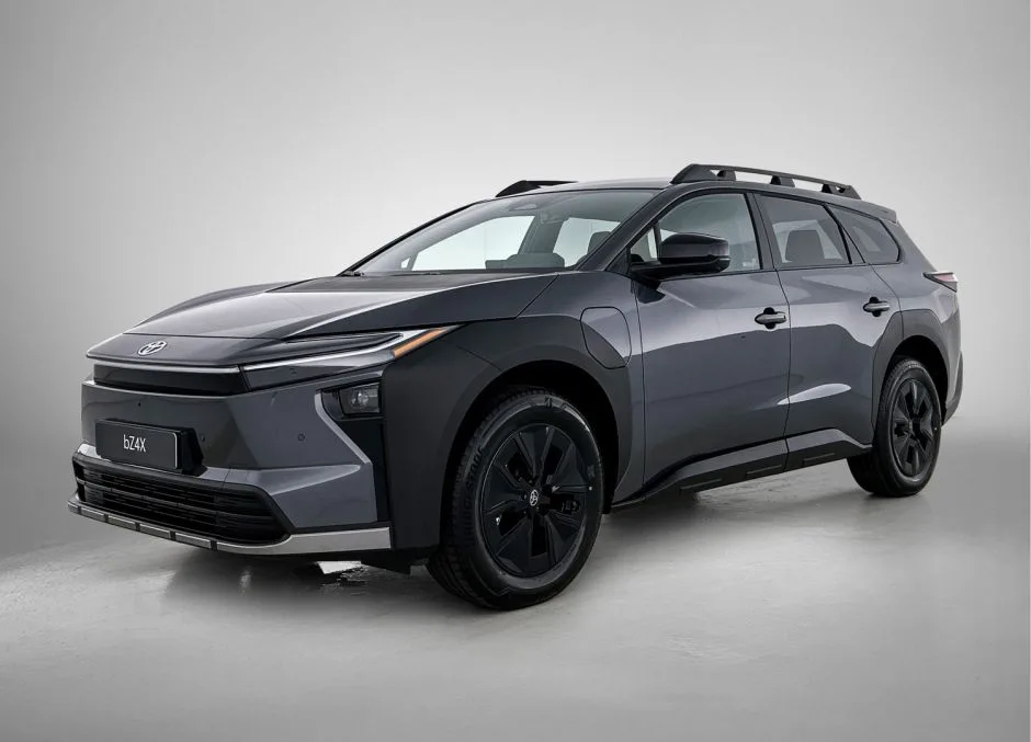 Toyota bZ4X (2026) — foto 1