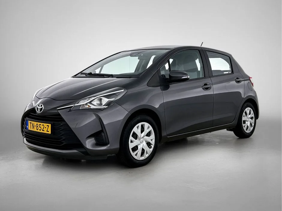 Toyota Yaris (2018) — foto 1