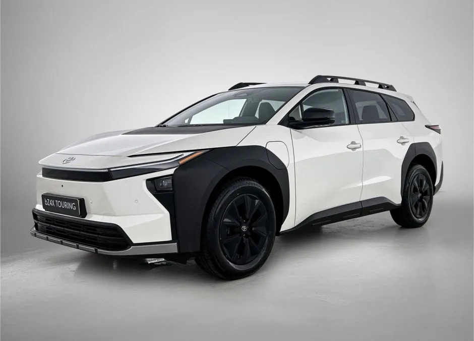 Toyota bZ4X (2026) — foto 1