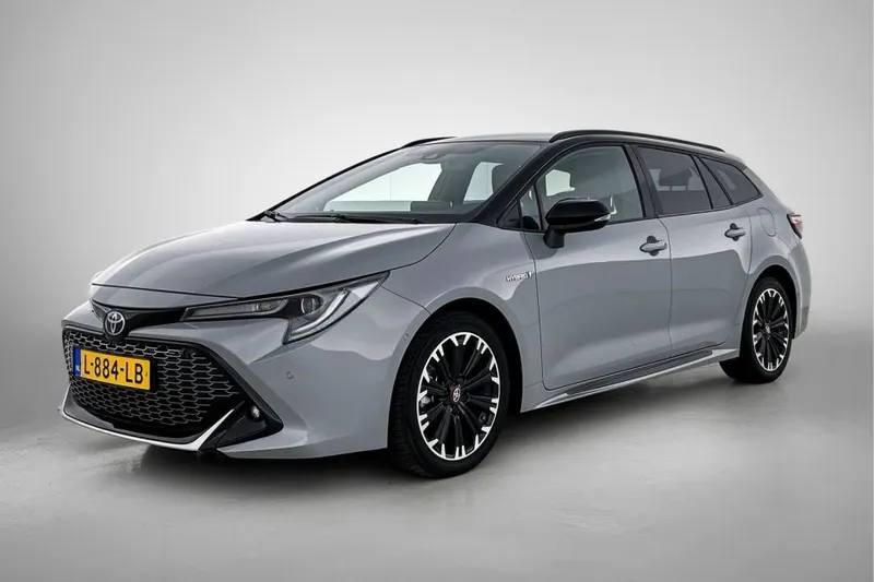 Toyota Corolla_Touring_Sports (2021)