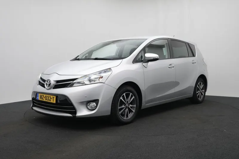 Toyota Verso (2013)