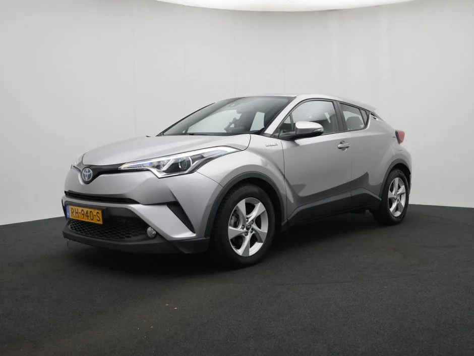 Toyota C-HR (2017) — foto 1
