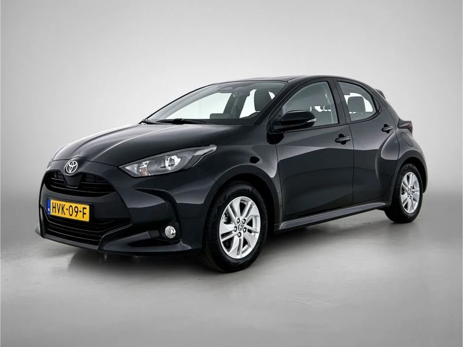 Toyota Yaris (2025) — foto 1