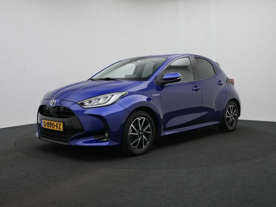 Toyota Yaris (2021) — foto 1