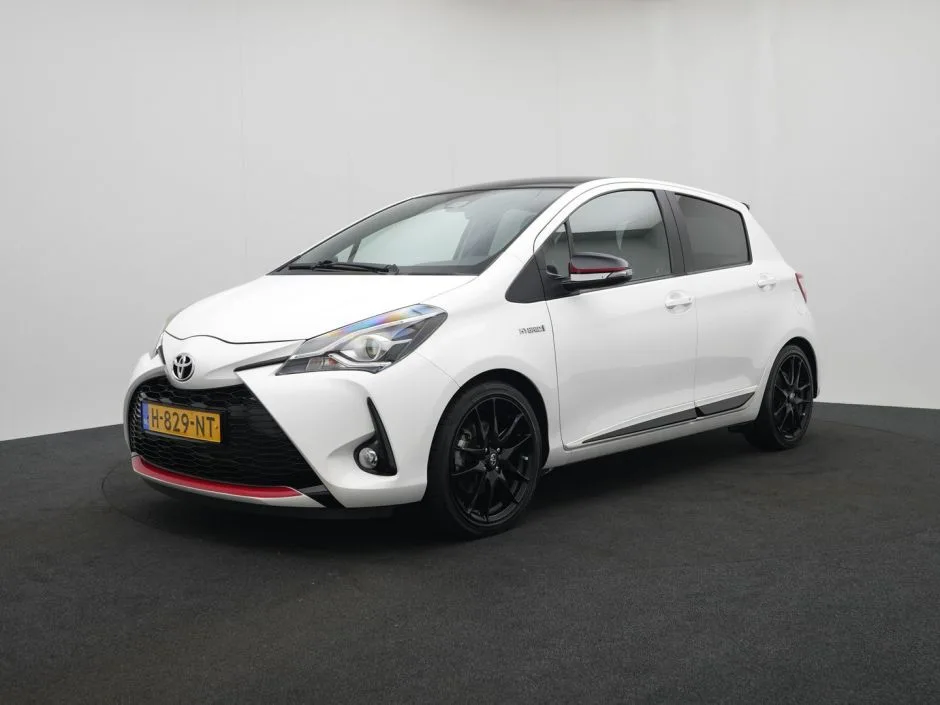 Toyota Yaris (2020) — foto 1