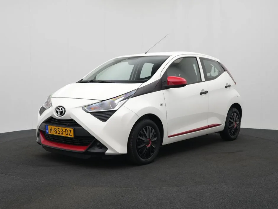 Toyota Aygo (2019) — foto 1