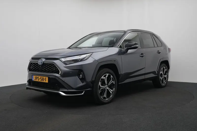Toyota RAV4 (2025)