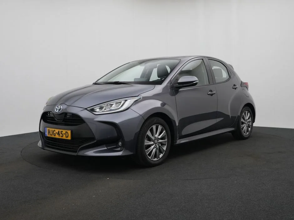 Toyota Yaris (2024) — foto 1