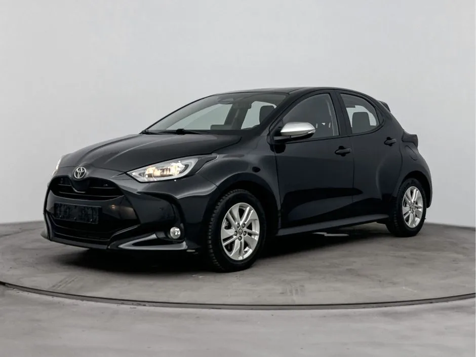Toyota Yaris (2025) — foto 1