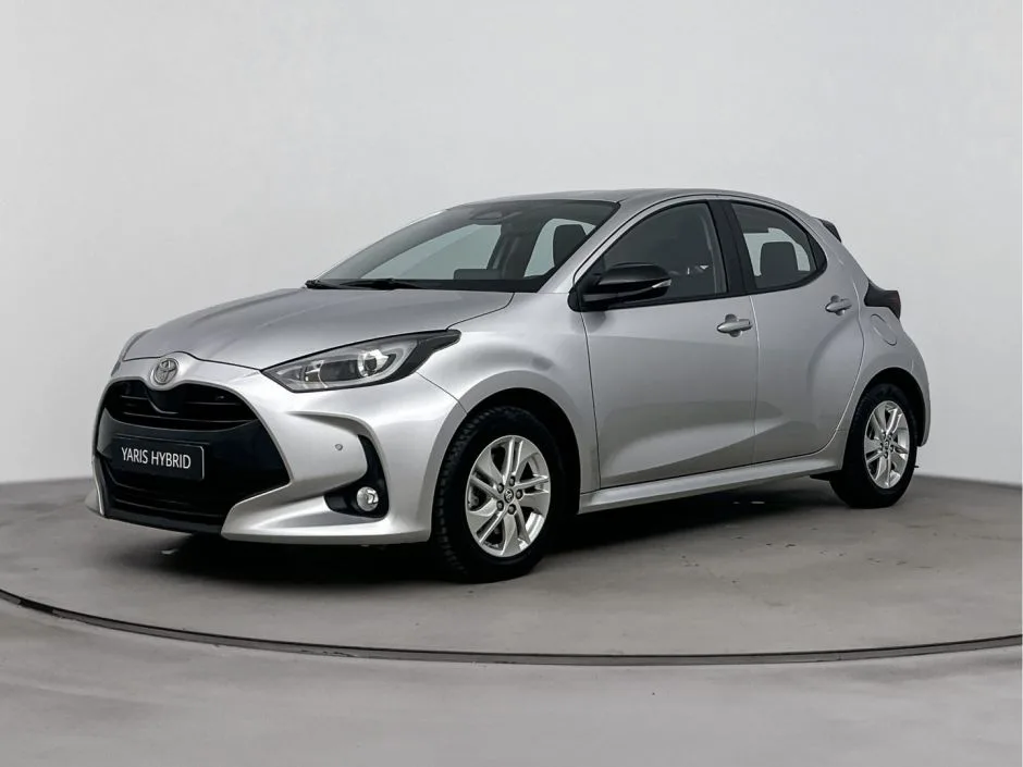 Toyota Yaris (2025) — foto 1