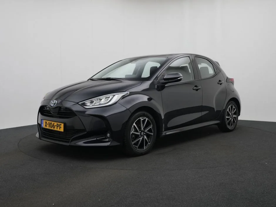 Toyota Yaris (2024) — foto 1