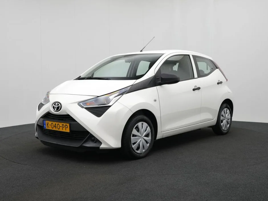 Toyota Aygo (2021) — foto 1