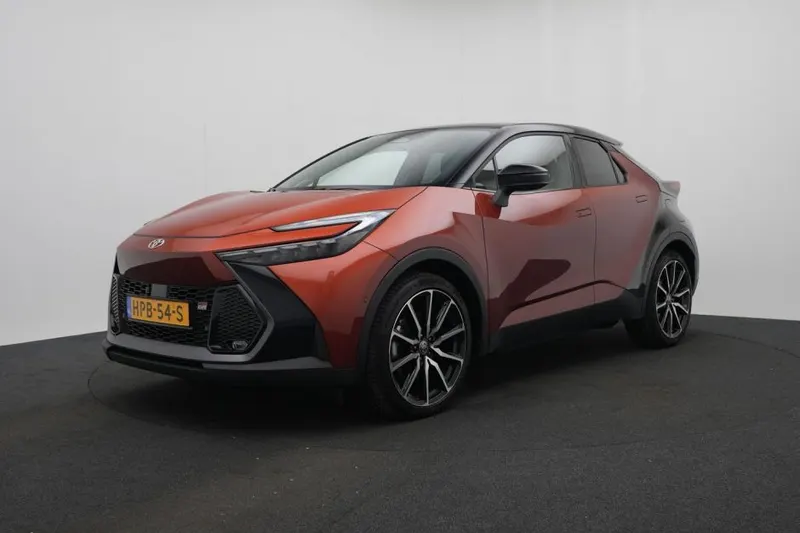 Toyota C-HR (2025)