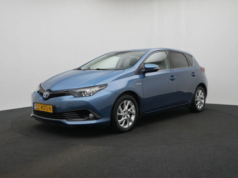 Toyota Auris (2018) — foto 1