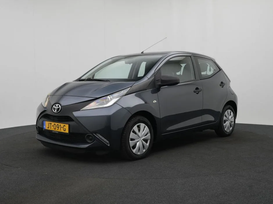 Toyota Aygo (2016) — foto 1