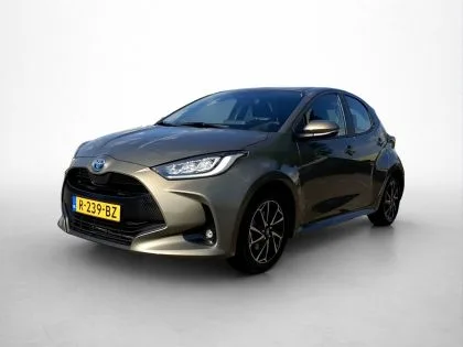Toyota Yaris (2022) — foto 1