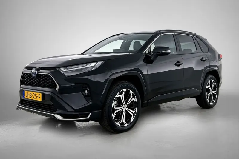 Toyota RAV4 (2025)