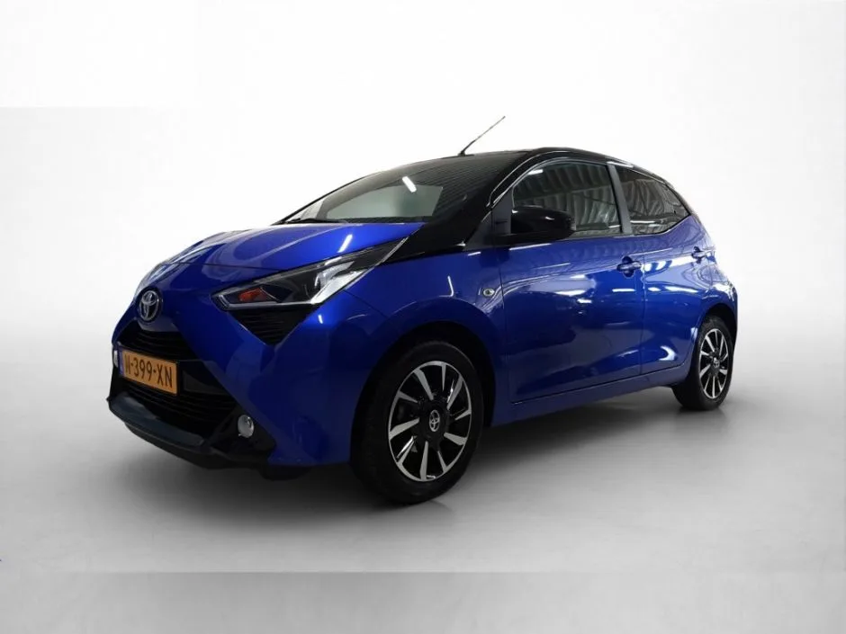 Toyota Aygo (2022) — foto 1
