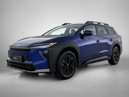Toyota bZ4X (2026) — foto 1