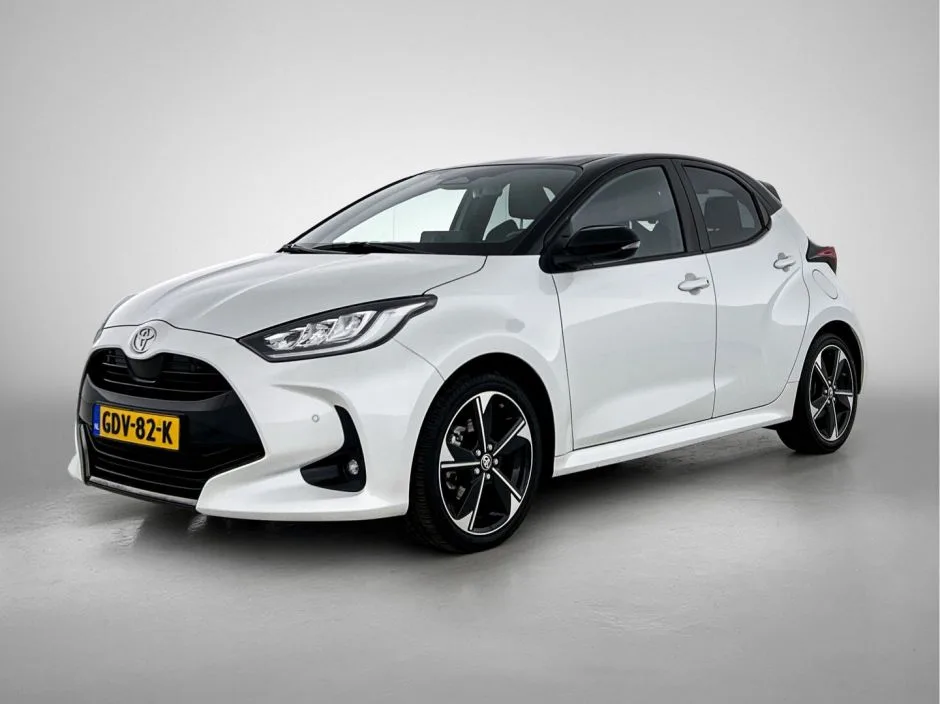 Toyota Yaris (2024) — foto 1