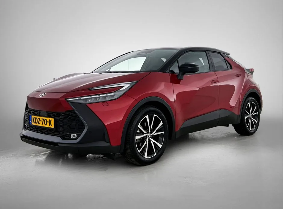 Toyota C-HR (2024) — foto 1