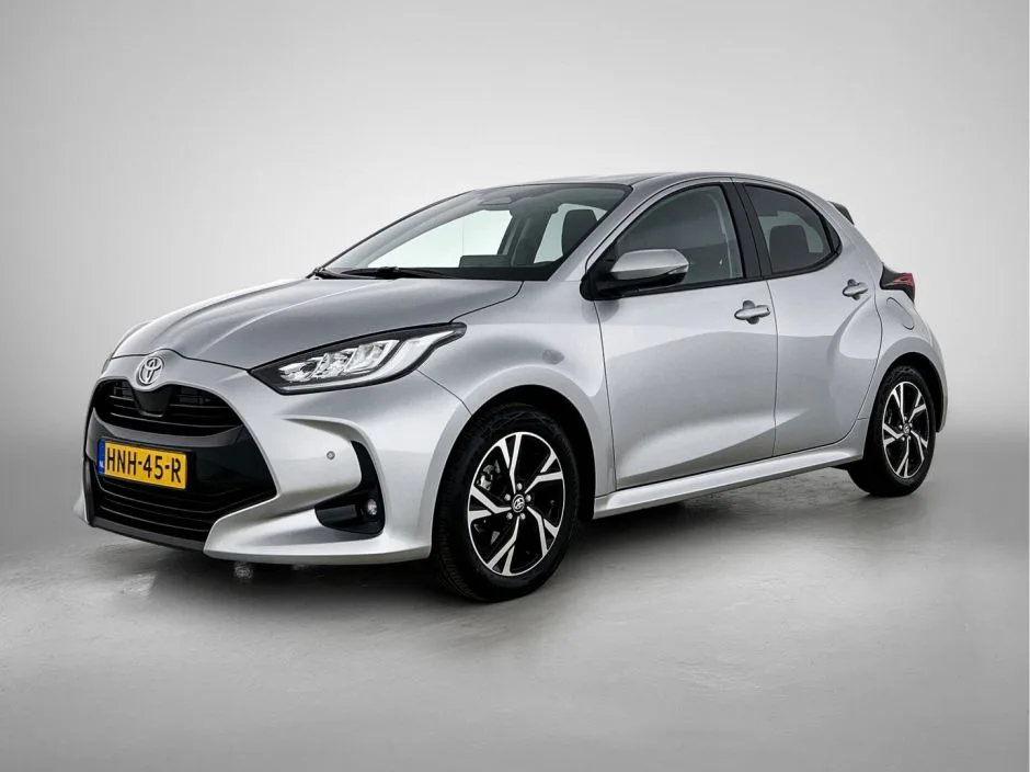 Toyota Yaris (2025) — foto 1