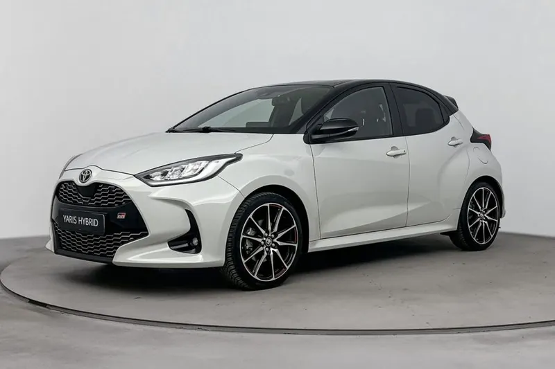 Toyota Yaris (2023)