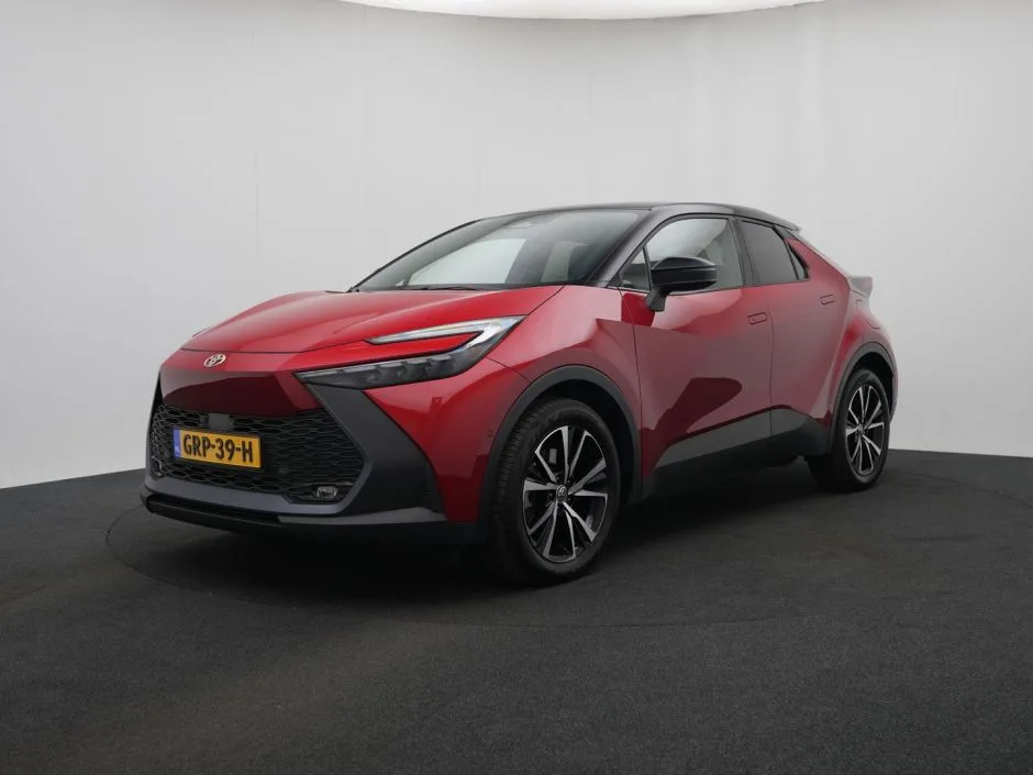 Toyota C-HR (2024) — foto 1